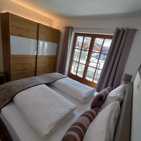 Hochalmbahnen Chalets 15W1, Birke, Nahe Gondel, Hunde Willkommen *