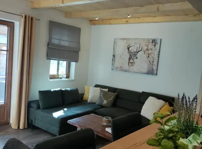 Hochalmbahnen Chalets 15W1, Birke, Nahe Gondel, Hunde Willkommen راوريس